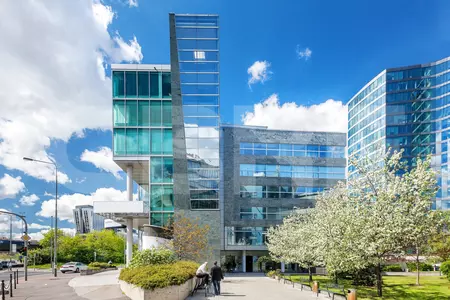 Referencia: Building C - Prága