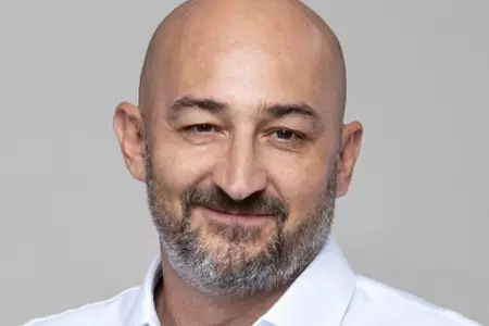 ZÁM ZOLTÁN 