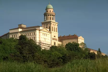 PANNONHALMI BENCÉS FŐAPÁTSÁG