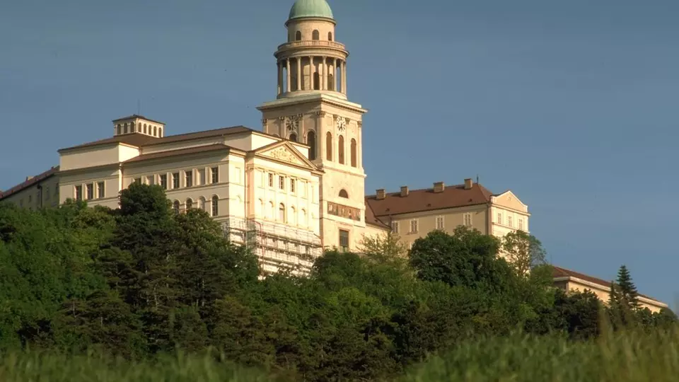 PANNONHALMI BENCÉS FŐAPÁTSÁG